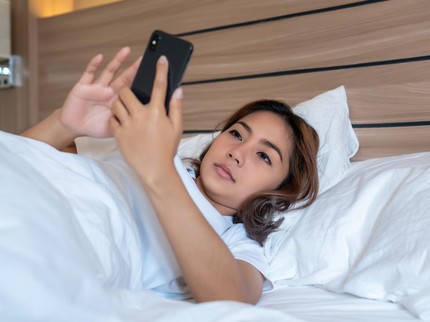 7 Cara Mengenali Orang yang Tidak Bahagia dari Kebiasaan Pagi Hari Menurut Riset