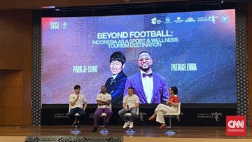 Sorotan Dunia Olahraga CNN Sport : Evra Merasa Indonesia seperti Rumah Sendiri berkat Fans MU