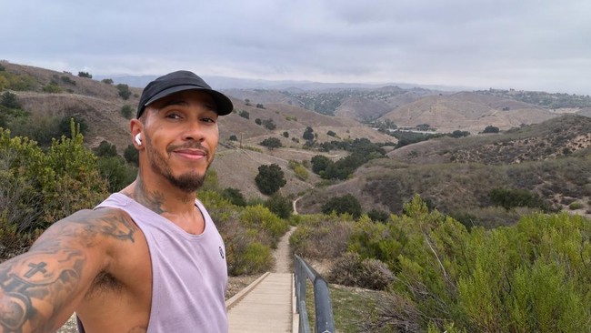 Lewis Hamilton mendesak pembebasan Palestina dan sejumlah negara di Afrika.