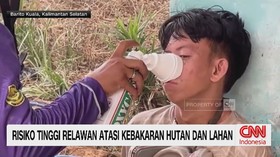 relawan pemadam, karhutla Kalimantan, Barito Kuala, sesak napas, kebakaran hutan, kebakaran lahan, relawan karhutla, Kalimantan Selatan,