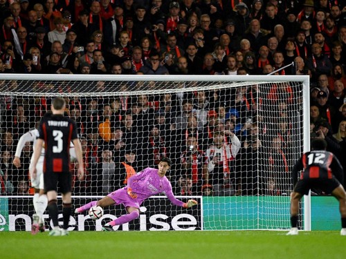 Soccer Football - UEFA Europa League - AFC Bournemouth v AC Milan - Vitality Stadium, Bournemouth, Britain - October 22, 2026 AFC Bournemouth's Marcus Tavernier scores their second goal from the penalty spot REUTERS/Dylan Martinez  REFILE - CORRECTIN