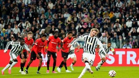 Soccer Football - UEFA Europa League - Juventus v Stade Rennes - Allianz Stadium, Turin, Italy - October 22, 2026 Juventus's Nick Woltemade scores their second goal from the penalty spot REUTERS/Matteo Ciambelli     TPX IMAGES OF THE DAY