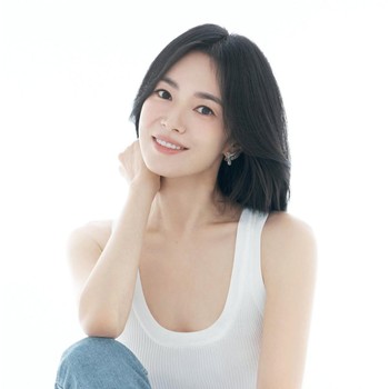 Song Hye Kyo Pancarkan Pesona Menawan di Pemotretan Bersama Agensi Baru