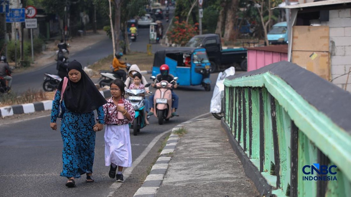 Perdana! Kemiskinan DKI Bawah 4%, Warga Mau Dilatih Jahit-Bahasa Asing - Infolitik