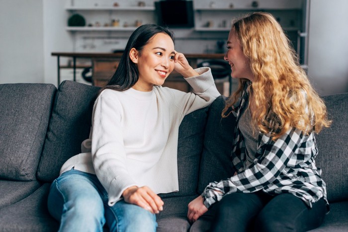 Tes kepribadian ilusi optik, perempuan atau bunga yang pertama kamu lihat. jika kamu melihat perempuan pertama kali, artinya kamu sosok yang jeli, bijaksana dan peka terhadap emosi.