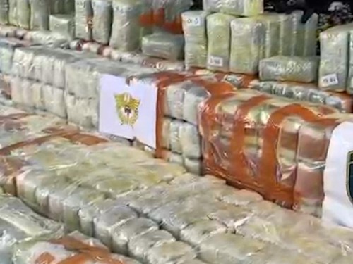 Penampakan Barang Bukti Penyeludupan 1 Ton Ketamin di MT Global 168