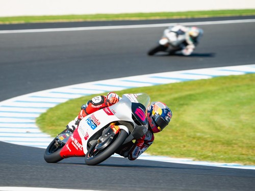 Veda Ega Pratama saat tampil dalam hari pertama Moto3 Australia 2026.