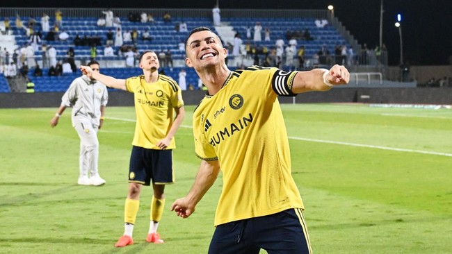 Soccer Football - Saudi Pro League - Al Faisaly v Al Nassr - Al-Majma'ah Sports City Stadium, Al Majma'ah, Saudi Arabia - October 23, 2026 Al Nassr's Cristiano Ronaldo celebrates scoring their second goal REUTERS/Stringer