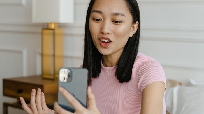 Tetap hubungi teman meski tanpa alasan