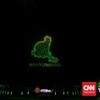 Gelaran tari kolosal Gandrung Sewu 2026, yang perdana digelar malam hari berlangsung megah, di Pantai Marina Boom, Sabtu (24/10).