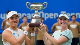 Janice Tjen dan Storm Hunter juara ganda putri Japan Open 2026.
