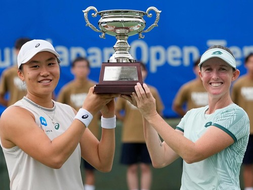 Janice Tjen dan Storm Hunter juara ganda putri Japan Open 2026.