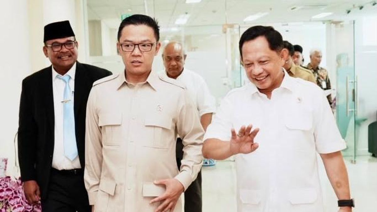 Tito Masuk 5 Besar Menteri Kabinet Merah Putih dengan Kinerja Terbaik — NadiKabar.com