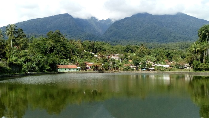 rekomendasi tempat tenang untuk silent walking di Bogor.