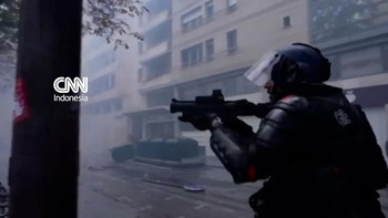 thumbnail video polisi prancis bentrok
