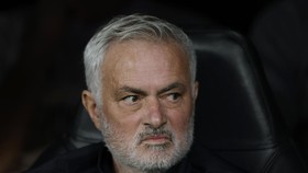 Soccer Football - UEFA Champions League - Real Madrid v RB Leipzig - Estadio Bernabeu, Madrid, Spain - October 21, 2026  Real Madrid coach Jose Mourinho looks on REUTERS/Violeta Santos Moura
