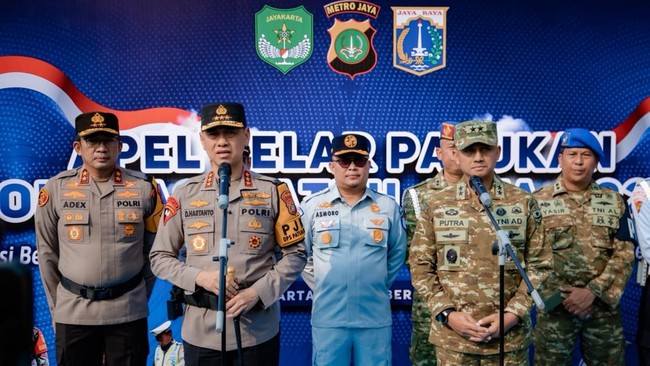 Polda Metro Jaya mengerahkan 2.938 personel gabungan dalam Operasi Patuh Jaya 2026 yang digelar mulai Senin (26/10) hari ini.