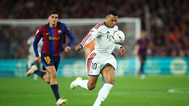 Soccer Football - LaLiga - FC Barcelona v Real Madrid - Spotify Camp Nou, Barcelona, Spain - October 25, 2026 Real Madrid's Kylian Mbappe in action REUTERS/Albert Gea