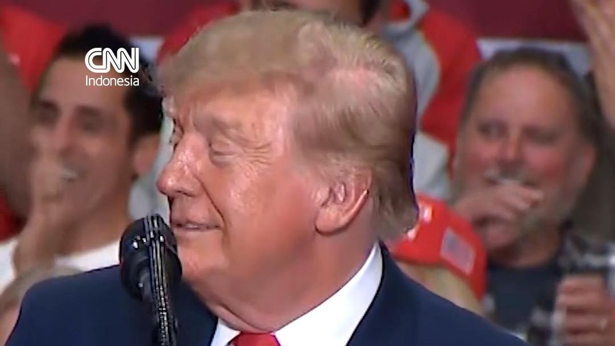 Momen Trump Komentari Bokong Nicki Minaj saat Kampanye Pemilu Sela
