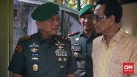 Pangdam XXVI/Mataram, Mayjen TNI Drajad Brima Yoga menemui Gubernur DIY, Sri Sultan Hamengku Buwono X di Kompleks Kepatihan, Kota Yogyakarta, Selasa (27/10).