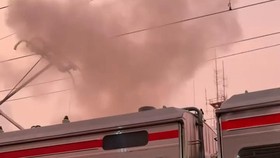 KRL Tujuan Bogor Diduga Meledak di Stasiun Jakarta Kota