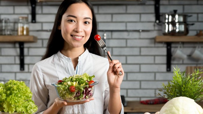 5 Makanan Anti-Penuaan yang Ampuh untuk Perempuan Usia 40-an