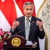 Menteri Luar Negeri Singapura Vivian Balakrishnan  memberikan pernyataan usai pertemuan bilateral dengan Menteri Luar Negeri Arrmanatha Nasir di Gedung Pancasila, Kantor Kementerian Luar Negeri, Jakarta, Selasa (27/10/2026). Pertemuan bilateral terse