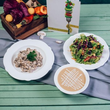 Tetap Lezat! Ini 5 Rekomendasi Ide Menu Makan Siang Sehat dan Rendah Kalori