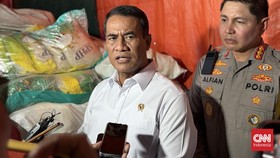Menteri Pertanian (Mentan) Andi Amran Sulaiman mengungkap dugaan praktik pengoplosan beras subsidi program Stabilisasi Pasokan dan Harga Pangan (SPHP) menjadi beras premium di Pasar Induk Beras Cipinang (PIBC), Jakarta Timur.