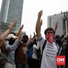 Sejumlah elemen mahasiswa dari Komite Selamatkan Daulat Rakyat (SADAR) melakukan aksi di Kawasan Bundaran Hotel Indonesia, Rabu (28/10/2026). (CNN Indonesia/Adi ibrahim)