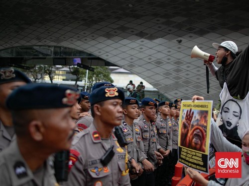 Polda Metro Minta Maaf Anggota Adang Wartawan Saat Liput Demo di HI