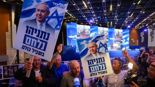 Koalisi partai sayap kanan pimpinan PM Israel Benjamin Netanyahu tidak lagi menjadi mayoritas di Knesset, setelah pemilihan umum 27 Oktober lalu.