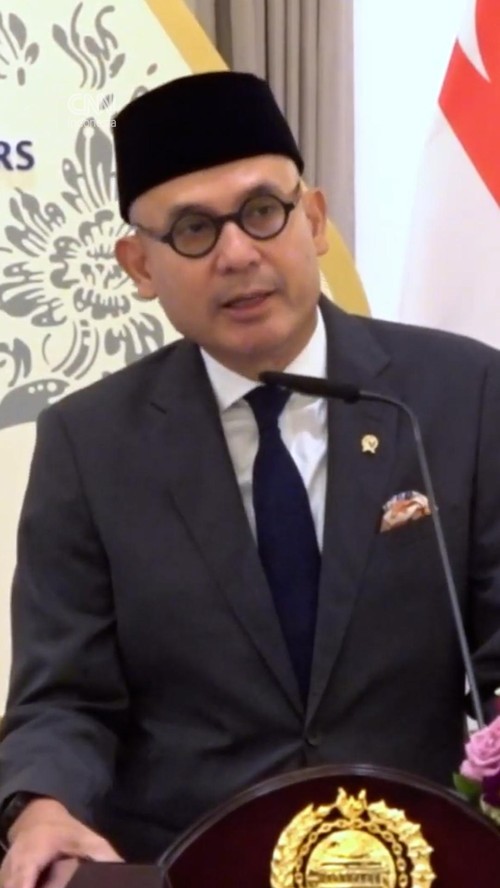 Menlu RI: Indonesia-Singapura Kerja Sama Usut Perusahaan Biang Karhutla