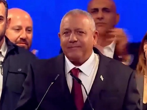 Mantan kepala militer Israel Gadi Eisenkot bersuara usai perolehan suara exit poll sementara menunjukkan bloknya unggul dari koalisi Perdana Menteri petahana Benjamin Netanyahu.