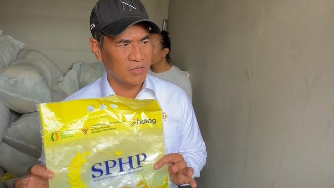 Menteri Pertanian Andi Amran Sulaiman mengungkap dugaan pengoplosan 600 ton beras subsidi yang dijual sebagai beras premium seharga Rp17 ribu per kilogram (kg).