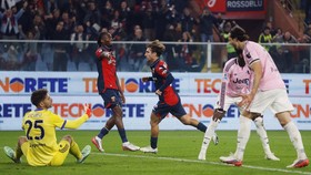 Soccer Football - Serie A - Genoa v Juventus - Stadio Comunale Luigi Ferraris, Genoa, Italy - October 28, 2026 Genoa's Tommaso Baldanzi celebrates scoring their second goal REUTERS/Vincenzo Livieri