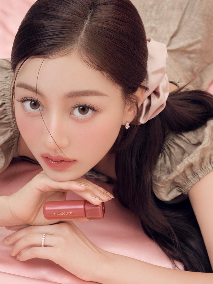 Jihyo TWICE sebagai brand ambassador milktouch