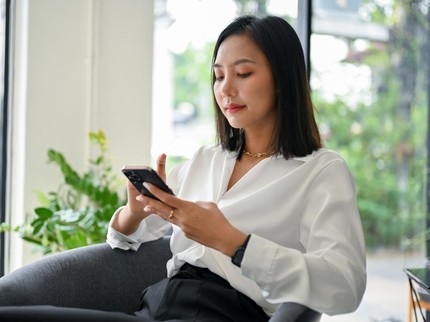 Cara Mengenali Orang IQ Tinggi Dilihat dari Cara Balas Chat