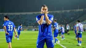 Pesepak bola Persib Bandung Balsa Sekulic berseleberasi usai mencetak gol ke gawang Melbourne Victory FC saat laga AFC Champions League Two Grup E di Stadion Si Jalak Harupat, Kabupaten Bandung, Jawa Barat, Rabu (28/10/2026). Persib Bandung menang at