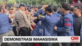 mahasiswa Trisakti, demonstrasi Jakarta, Polda Metro Jaya, Istana Negara, jurnalis dilarang meliput, aksi demonstrasi, Hari Sumpah Pemuda,