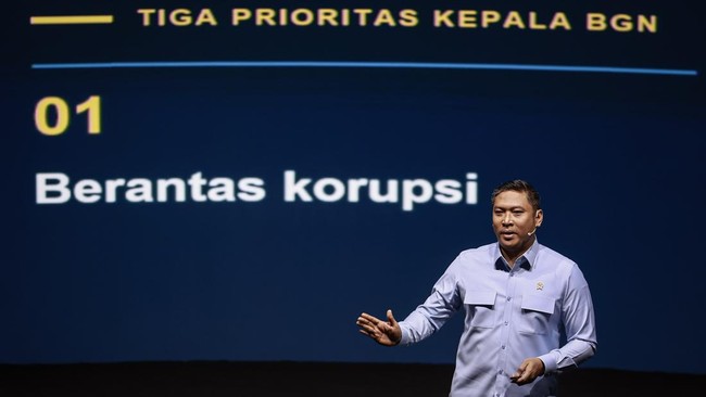 Kepala Badan Gizi Nasional (BGN) Sudaryono menyampaikan perkembangan pelaksanaan program Makan Bergizi Gratis (MBG) serta capaian kinerja BGN selama 100 hari kerja terakhir di Jakarta, Kamis (29/10/2026). Kepala BGN mengatakan telah menyalurkan 58 ju