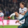 Soccer Football - Serie A - Venezia v Inter Milan - Stadio Pier Luigi Penzo, Venice, Italy - October 28, 2026 Inter Milan's Nicolo Barella in action with Venezia's Thorir Johann Helgason REUTERS/Jennifer Lorenzini