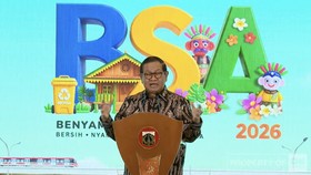 Gubernur DKI Jakarta Pramono Anung pidato di Anugerah Benyamin S Award 2026, Jakarta, Jumat, 30 Oktober 2026.