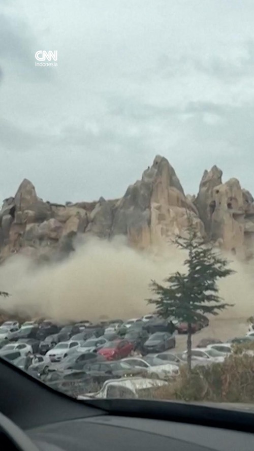 Detik-detik Wisata di Cappadocia Longsor Usai Hujan Lebat
