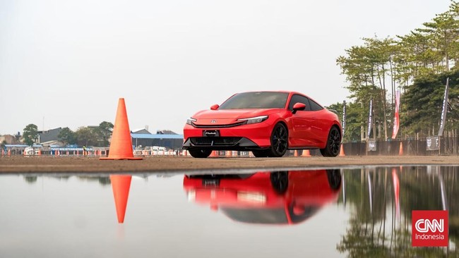 Honda Prelude.