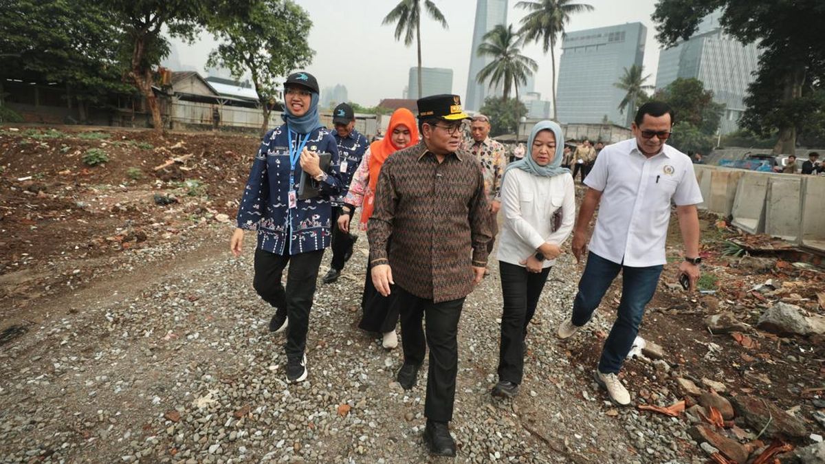 Gubernur DKI Tinjau Normalisasi Kali Mampang Jelang Musim Hujan