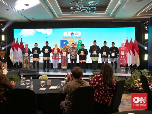Suasana Acara penganugerahan Benyamin S Award 2026 di salah satu hotel di Jakarta, Jumat (30/10). 10 kelurahan yang menjadi finalis Benyamin S Award 2026 yakni, Kelurahan Kebon Sirih, Kelapa Gading Timur, Srengseng, Sukabumi Utara, Taman Sari, Kebon