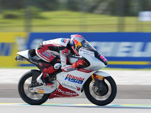 Veda Ega Pratama menjalani sesi latihan di Sirkuit Sepang dalam rangkaian Moto3 Malaysia 2026.