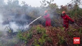 Kabupaten Ogan Komering Ilir (OKI),Sumatera Selatan masih menduduki urutan pertama penyebaran titikhotspot di Sumsel.Berdasarkan data terbaru yang dikeluarkan Badan Penanggulangan BencanaDaerah (BPBD), tercatat ada 37 titik hotspot yang masih terpant