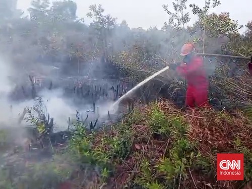 Kabupaten Ogan Komering Ilir (OKI),Sumatera Selatan masih menduduki urutan pertama penyebaran titikhotspot di Sumsel.Berdasarkan data terbaru yang dikeluarkan Badan Penanggulangan BencanaDaerah (BPBD), tercatat ada 37 titik hotspot yang masih terpant